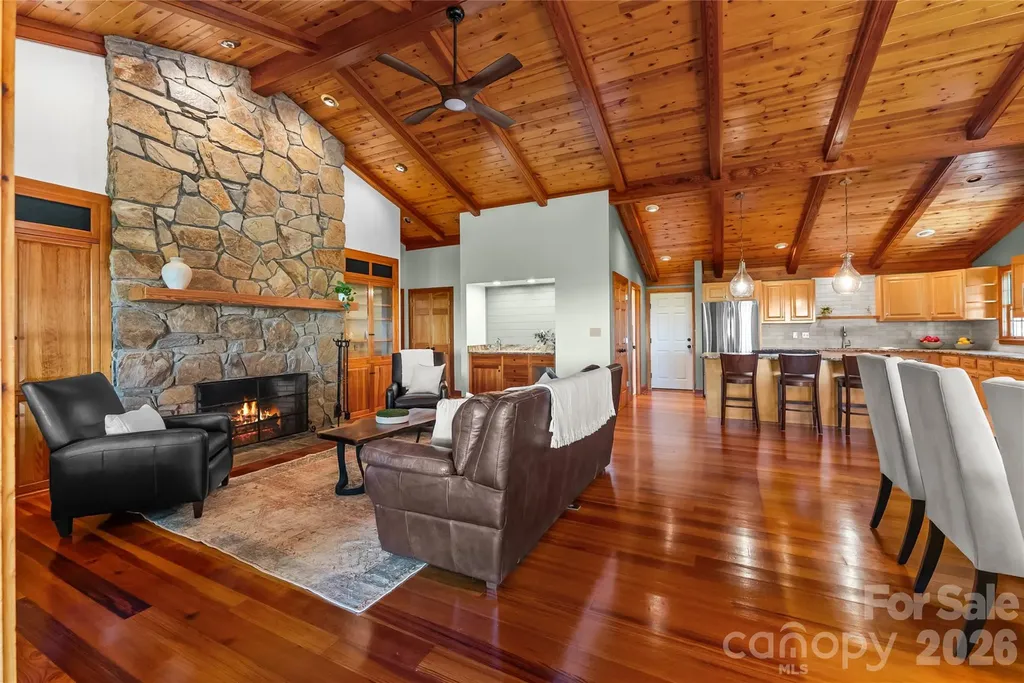 287 Dvdisdi Court Brevard NC 28712