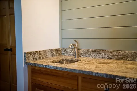 287 Dvdisdi Court Brevard NC 28712