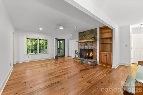 287 Dvdisdi Court Brevard NC 28712
