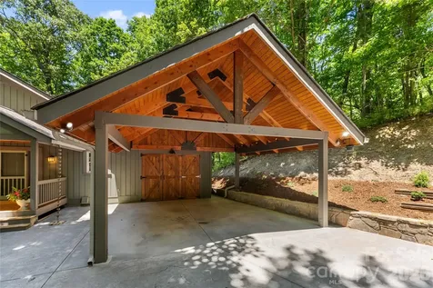 287 Dvdisdi Court Brevard NC 28712