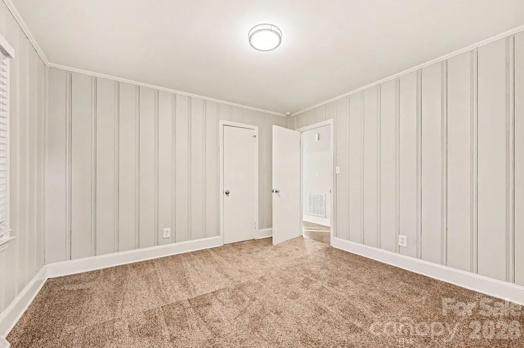 4726 Holbrook Drive Charlotte NC 28212