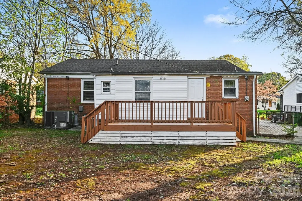 4726 Holbrook Drive Charlotte NC 28212