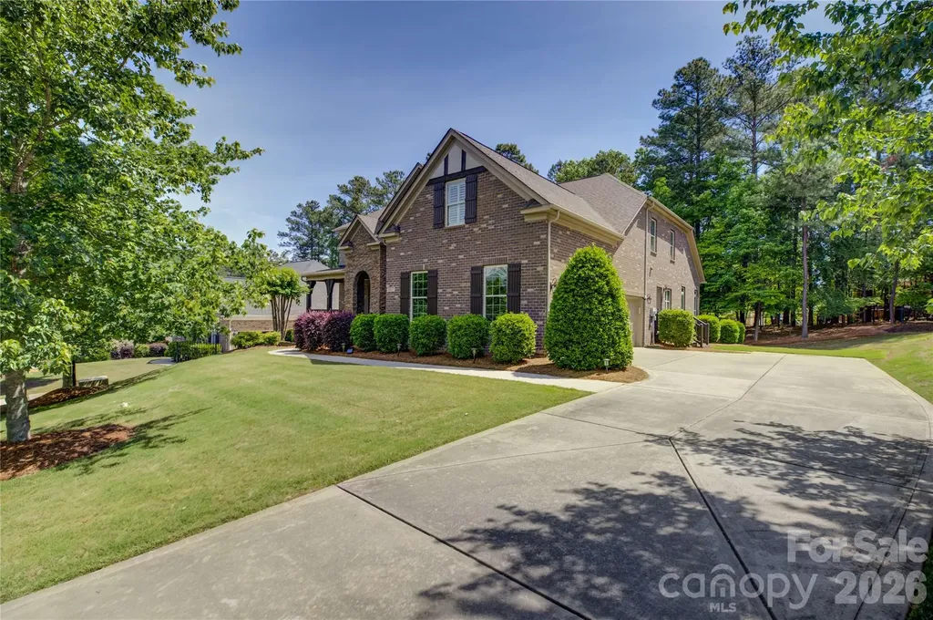 13017 Avila Court Charlotte NC 28278