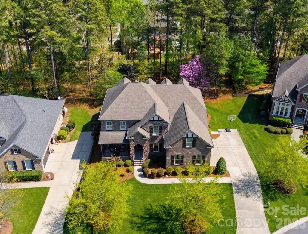 13017 Avila Court Charlotte NC 28278