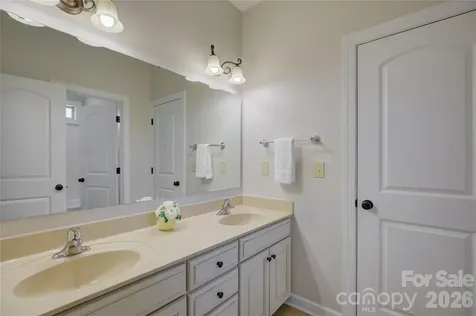 13017 Avila Court Charlotte NC 28278