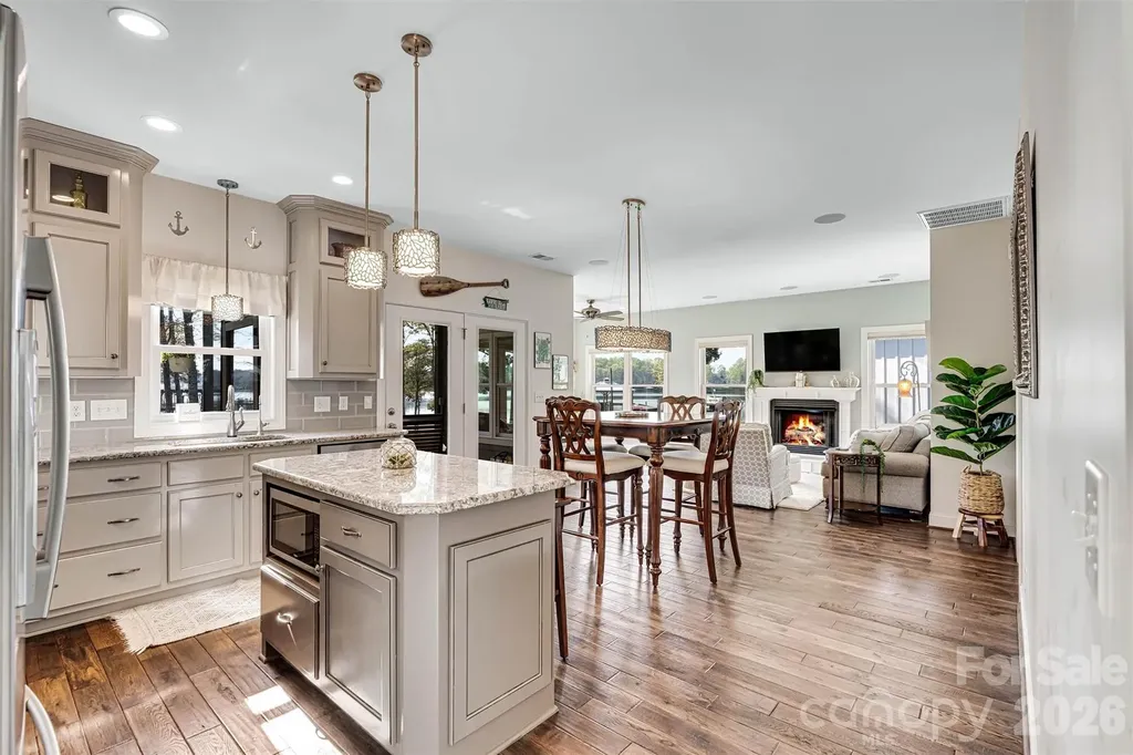 6511 Songbird Lane Denver NC 28037