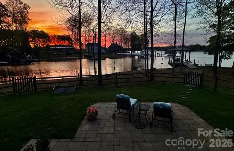 6511 Songbird Lane Denver NC 28037