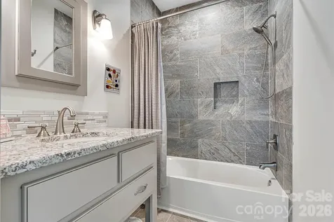 6511 Songbird Lane Denver NC 28037