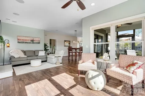 6511 Songbird Lane Denver NC 28037