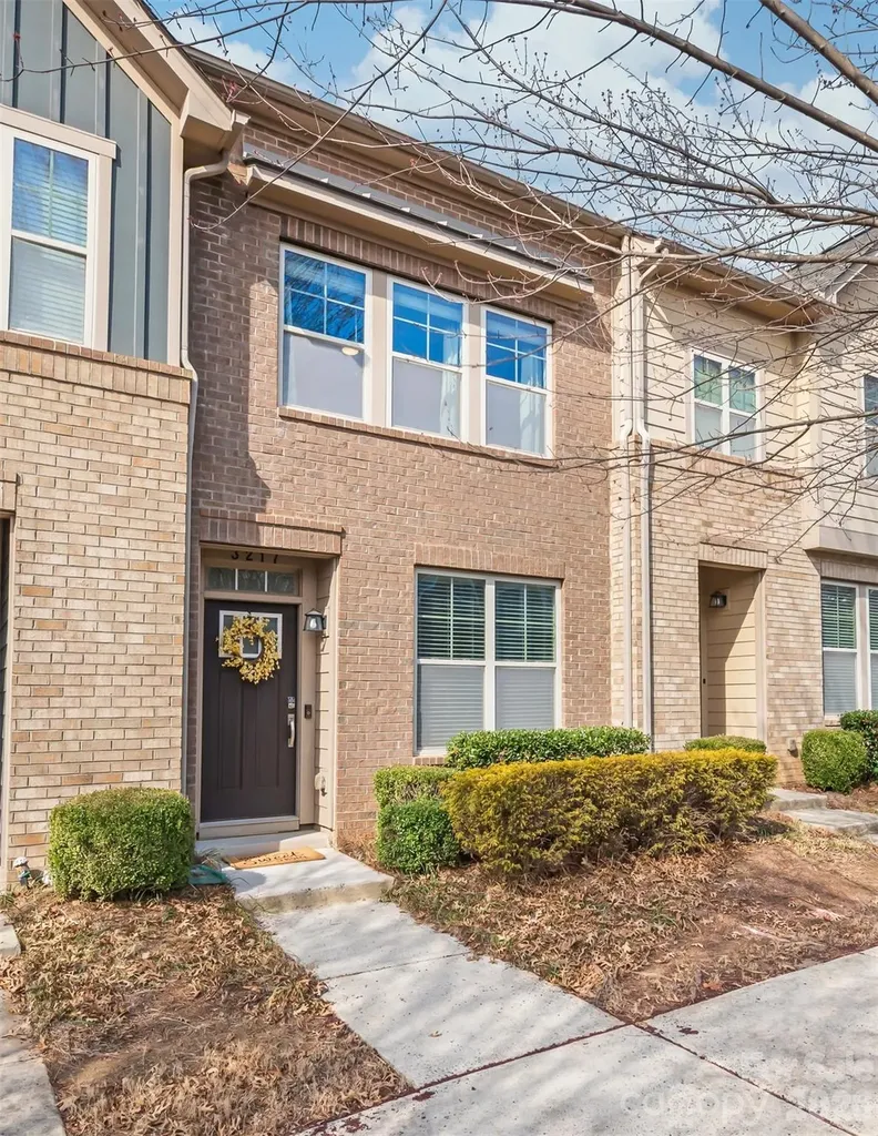3217 Bending Birch Place Charlotte NC 28206