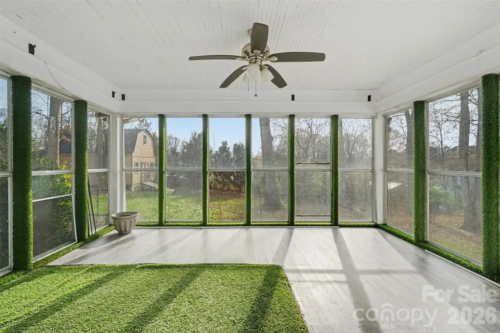 1548 Westbrook Circle Gastonia NC 28052
