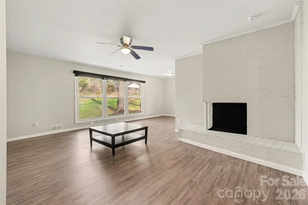 1548 Westbrook Circle Gastonia NC 28052