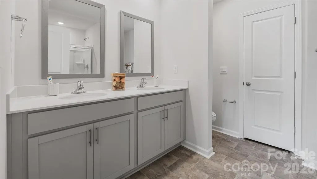 74 Caroline Valley Lane Hendersonville NC 28792
