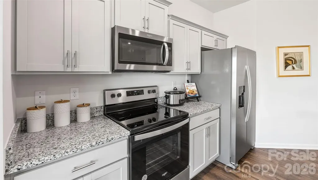 74 Caroline Valley Lane Hendersonville NC 28792