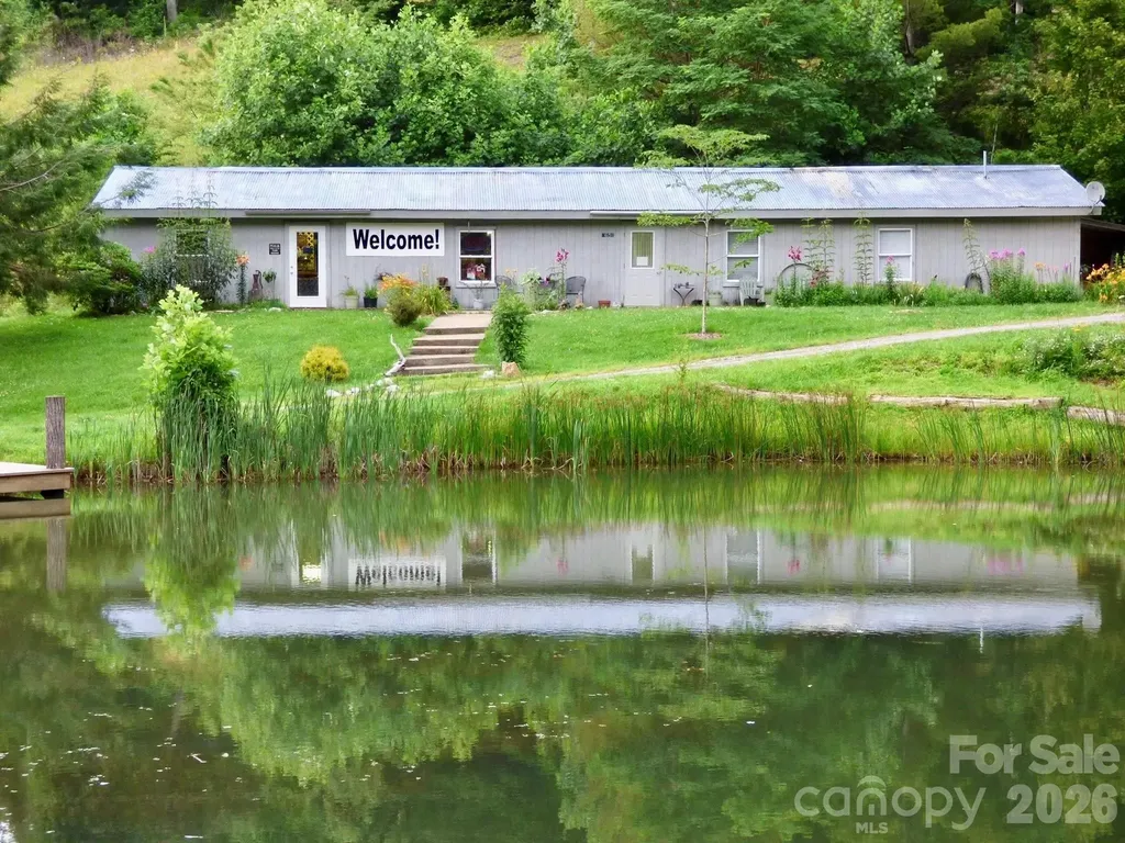 65 Blue Ridge Gem Mine Road Little Switzerland NC 28777