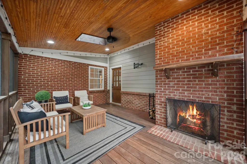 4218 Windemere Lane Charlotte NC 28211