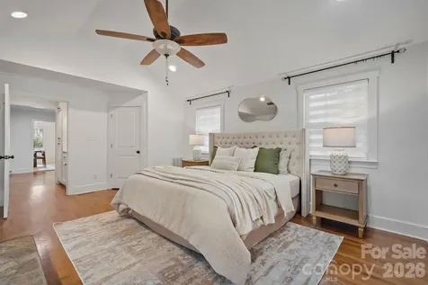 4218 Windemere Lane Charlotte NC 28211