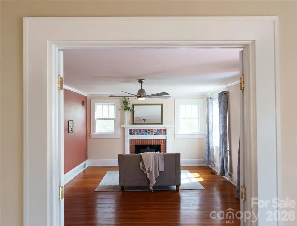 63 Washington Avenue Asheville NC 28804