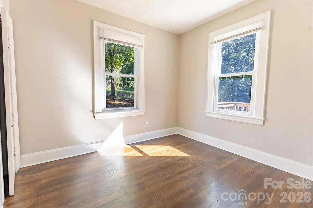 2325 N Glenn Avenue Winston Salem NC 27105