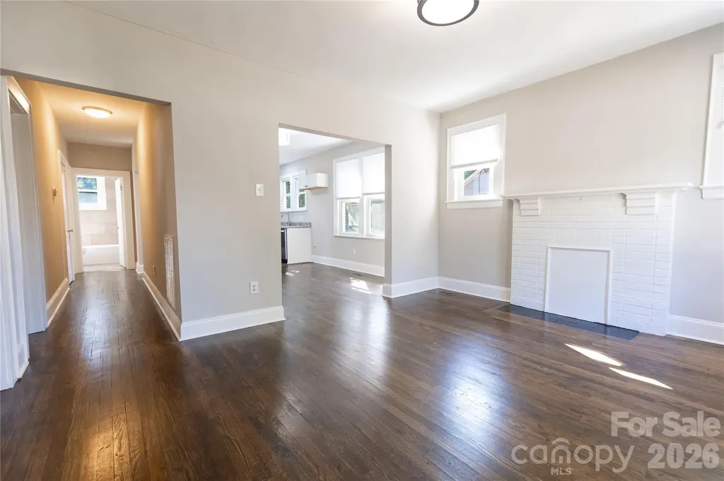 2325 N Glenn Avenue Winston Salem NC 27105