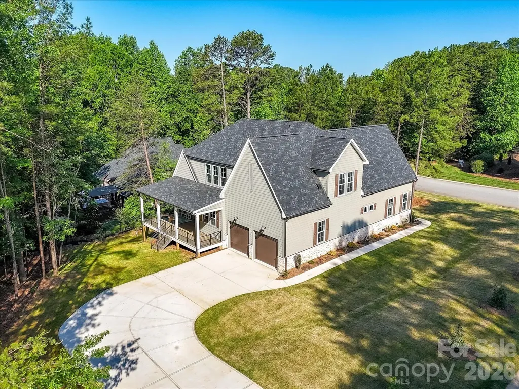 4609 Firethorn Court Denver NC 28037