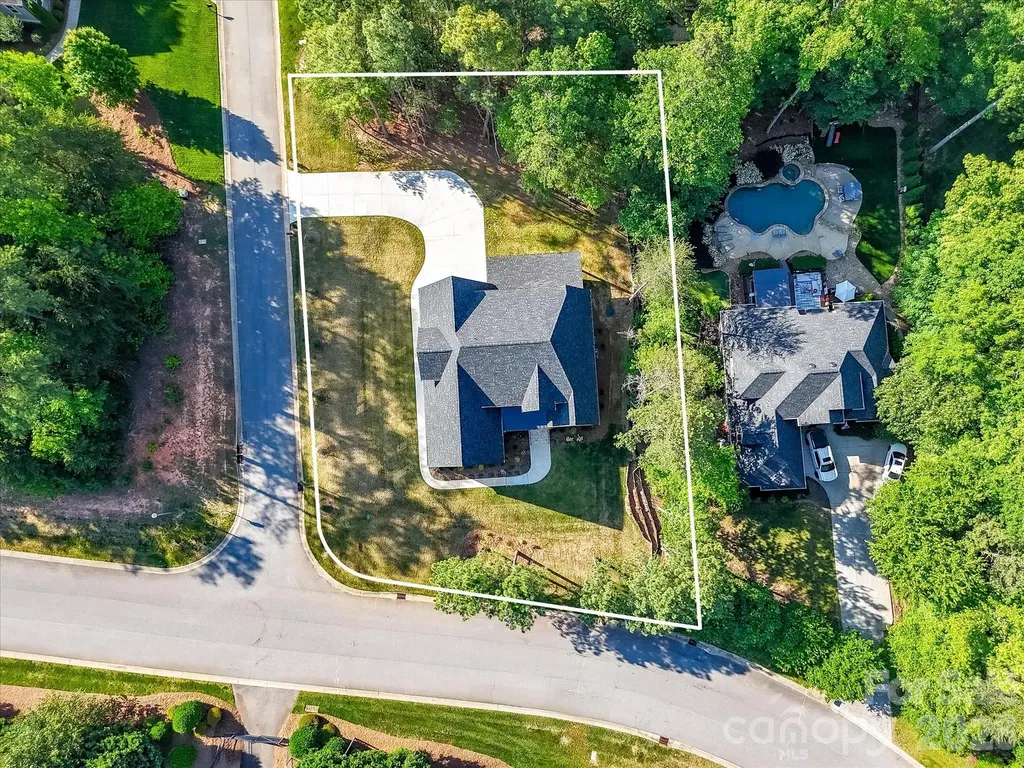 4609 Firethorn Court Denver NC 28037