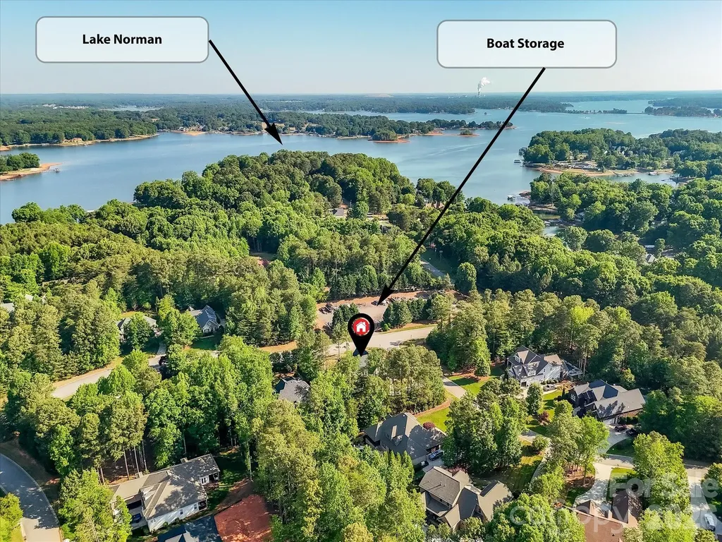 4609 Firethorn Court Denver NC 28037