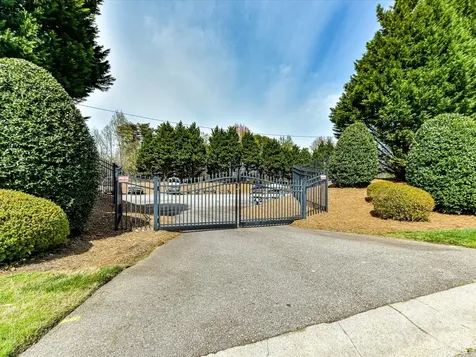 4609 Firethorn Court Denver NC 28037