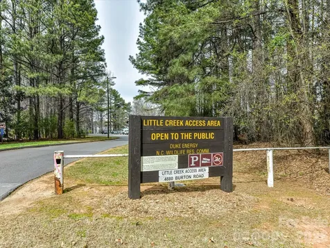 4609 Firethorn Court Denver NC 28037