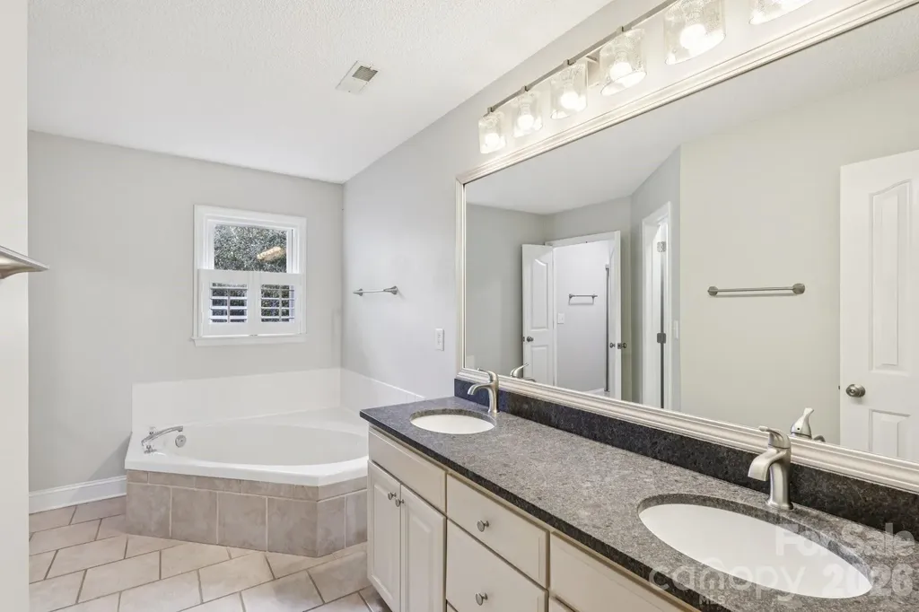 206 Millingport Lane New London NC 28127