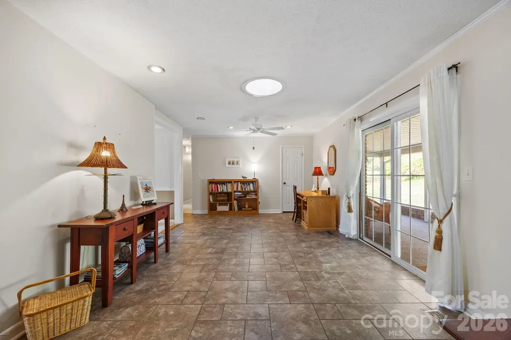 3124 Primrose Drive Hendersonville NC 28792
