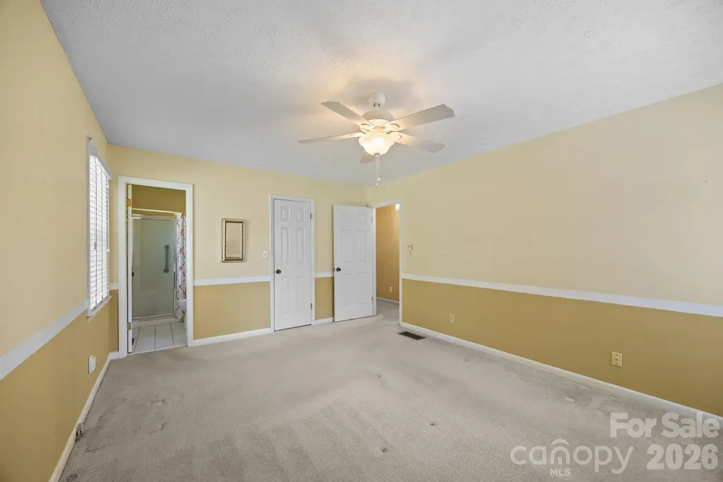 3124 Primrose Drive Hendersonville NC 28792