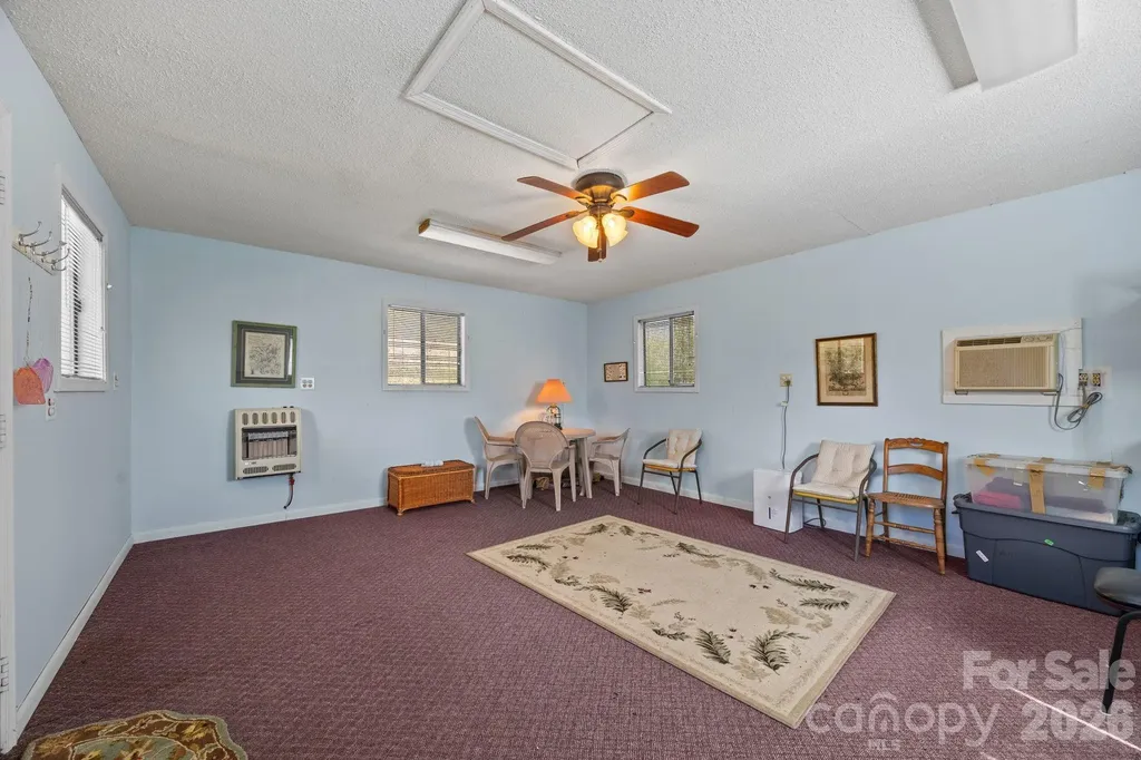 3124 Primrose Drive Hendersonville NC 28792