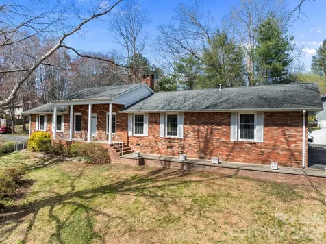 3124 Primrose Drive Hendersonville NC 28792