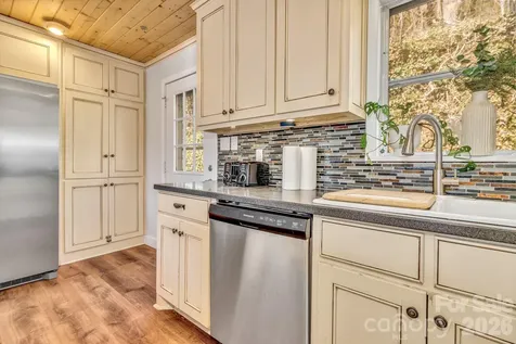 80 Hidden Falls Road Maggie Valley NC 28751