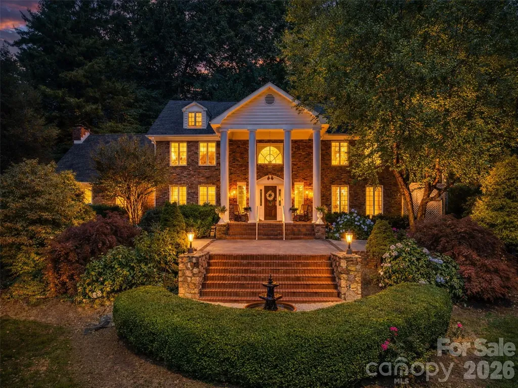 163 Northern Lights Lane Hendersonville NC 28739