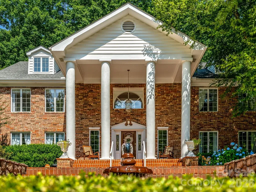 163 Northern Lights Lane Hendersonville NC 28739