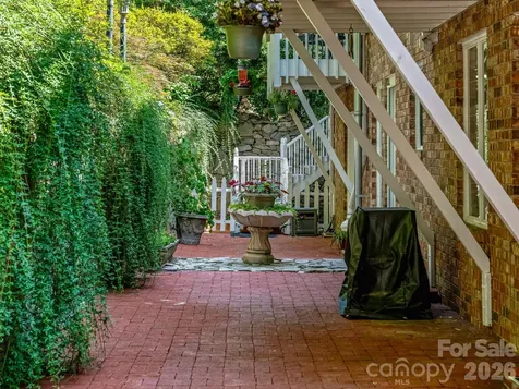 163 Northern Lights Lane Hendersonville NC 28739