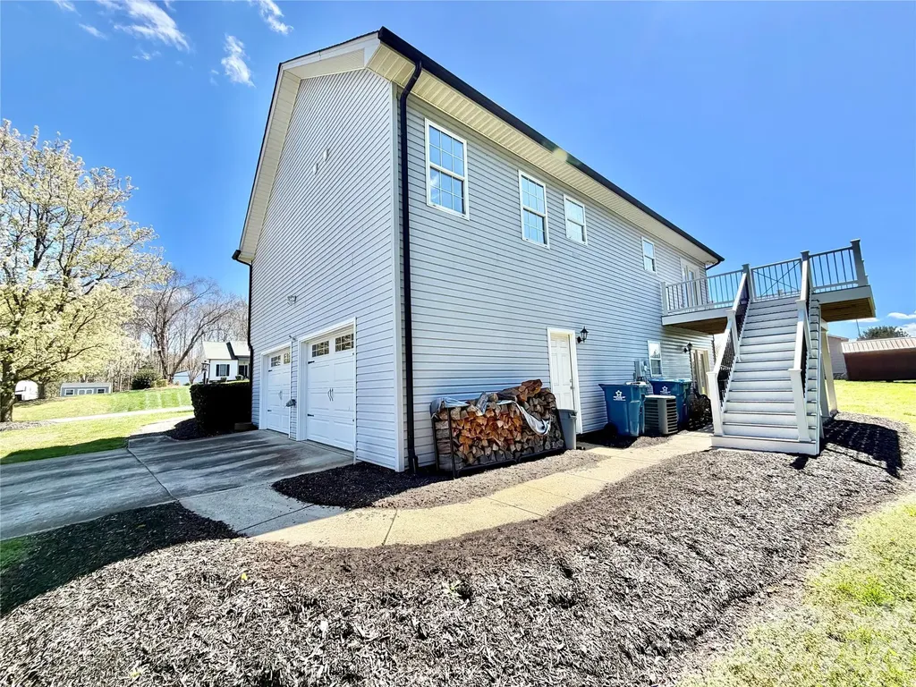 15 Luther Stafford Avenue Taylorsville NC 28681