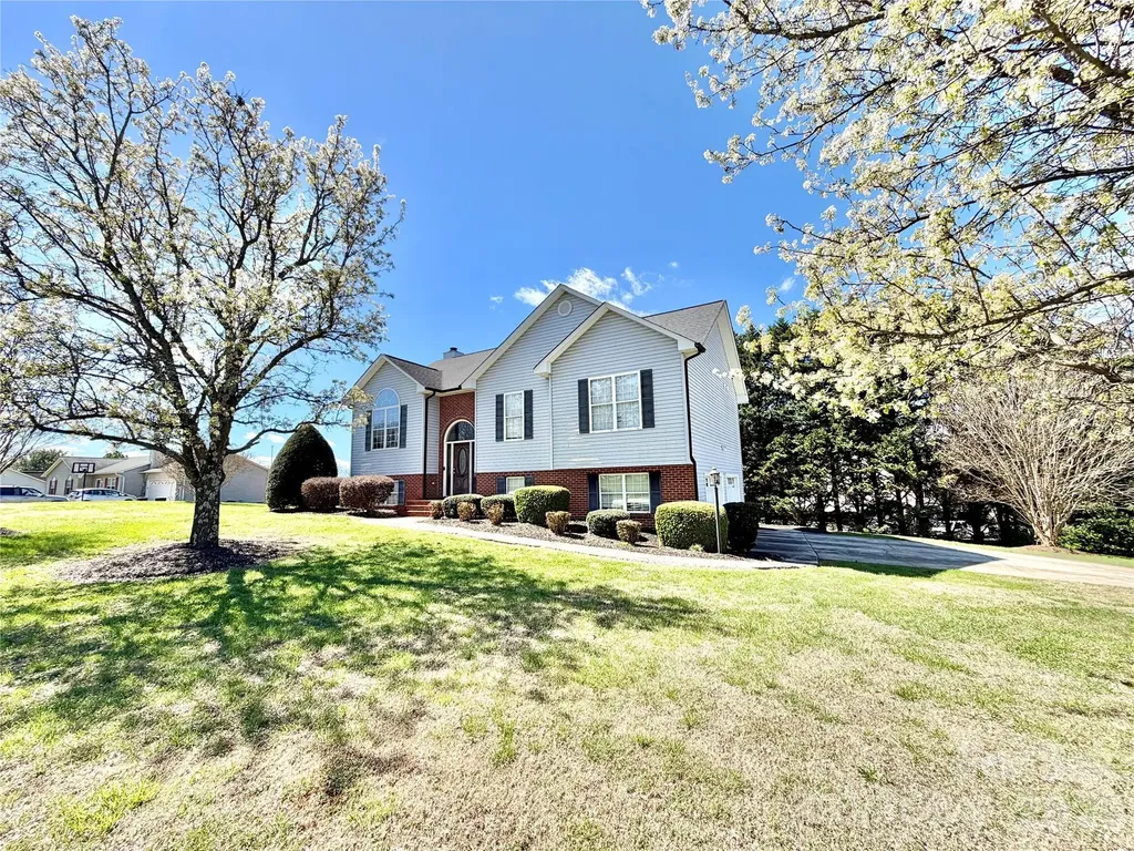 15 Luther Stafford Avenue Taylorsville NC 28681