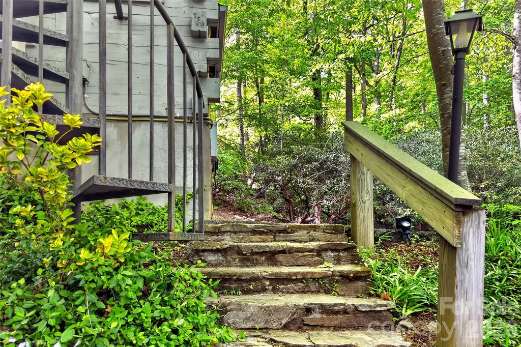 102 Frist Road Montreat NC 28757