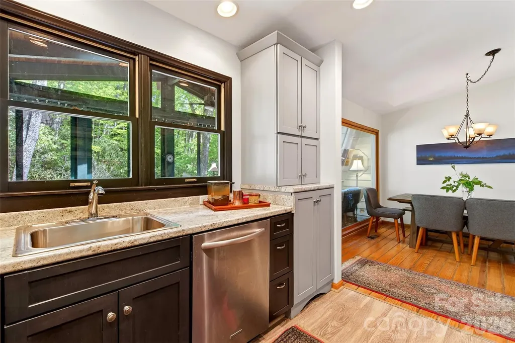 102 Frist Road Montreat NC 28757