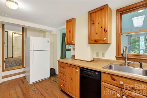 102 Frist Road Montreat NC 28757