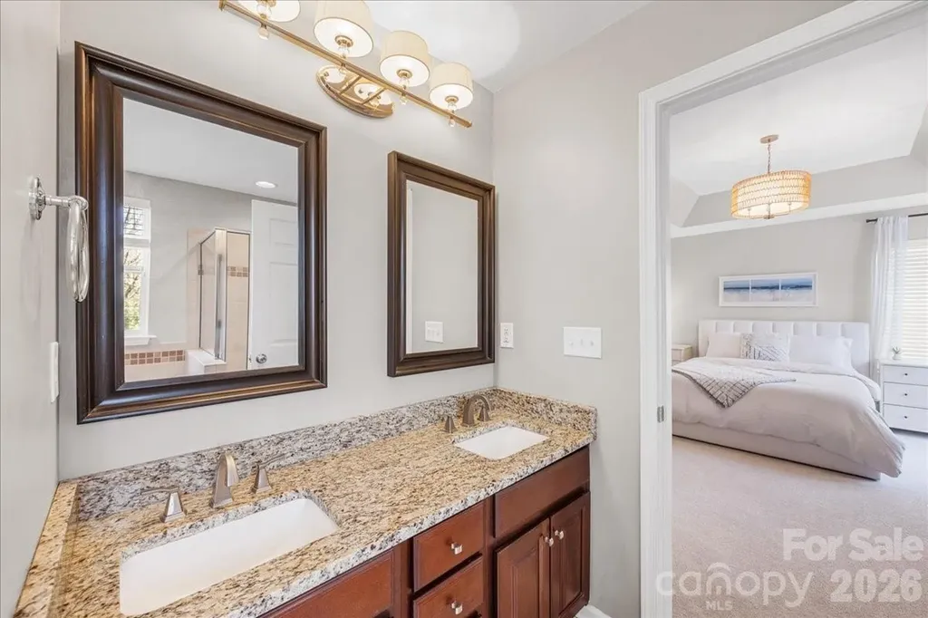 2301 Whitford Lane Charlotte NC 28210