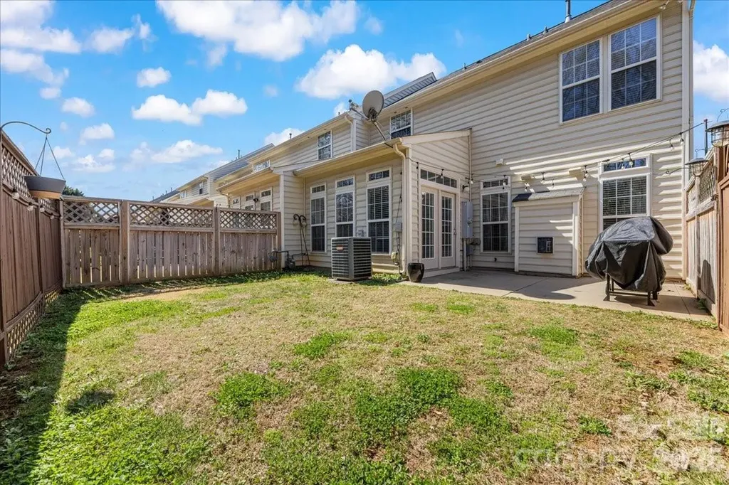 2301 Whitford Lane Charlotte NC 28210