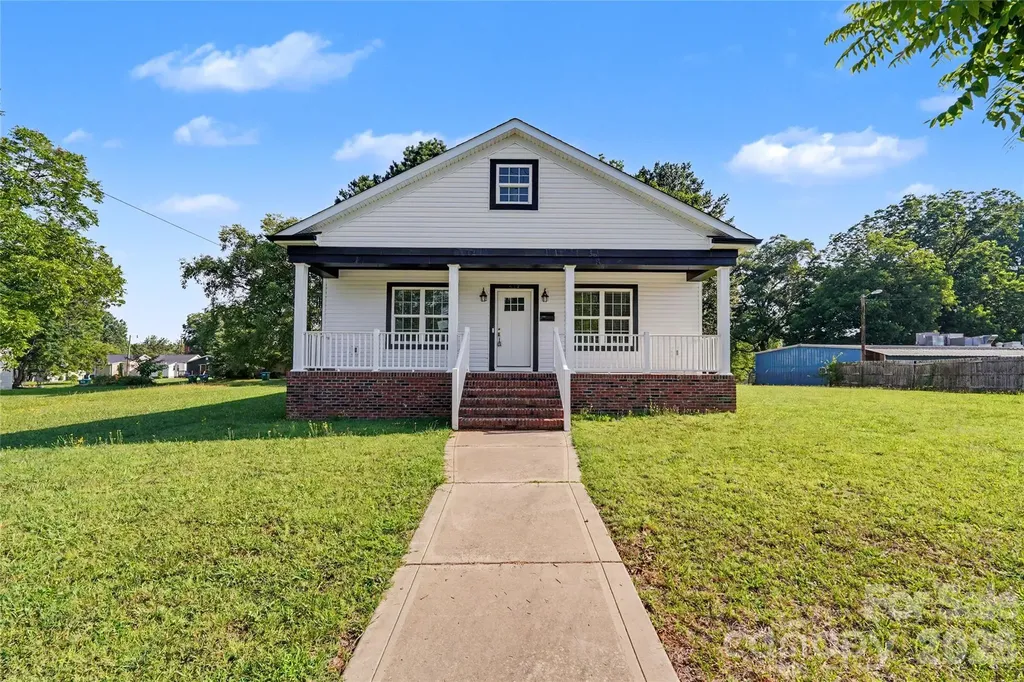 417 E Virginia Avenue Bessemer City NC 28016