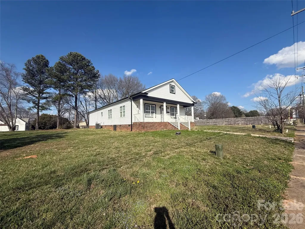 417 E Virginia Avenue Bessemer City NC 28016