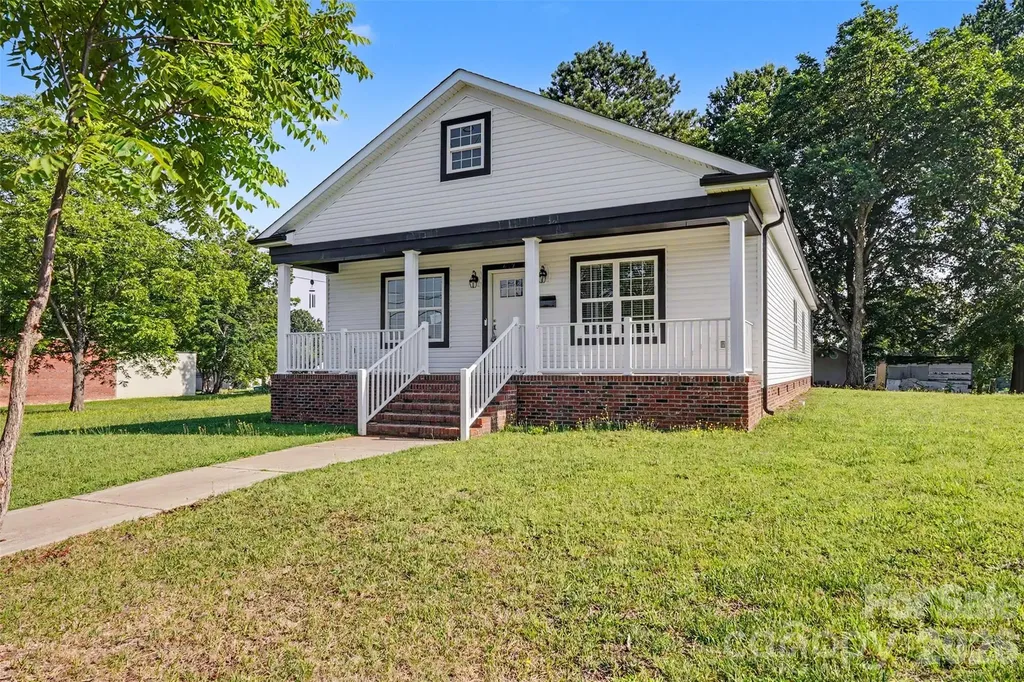 417 E Virginia Avenue Bessemer City NC 28016
