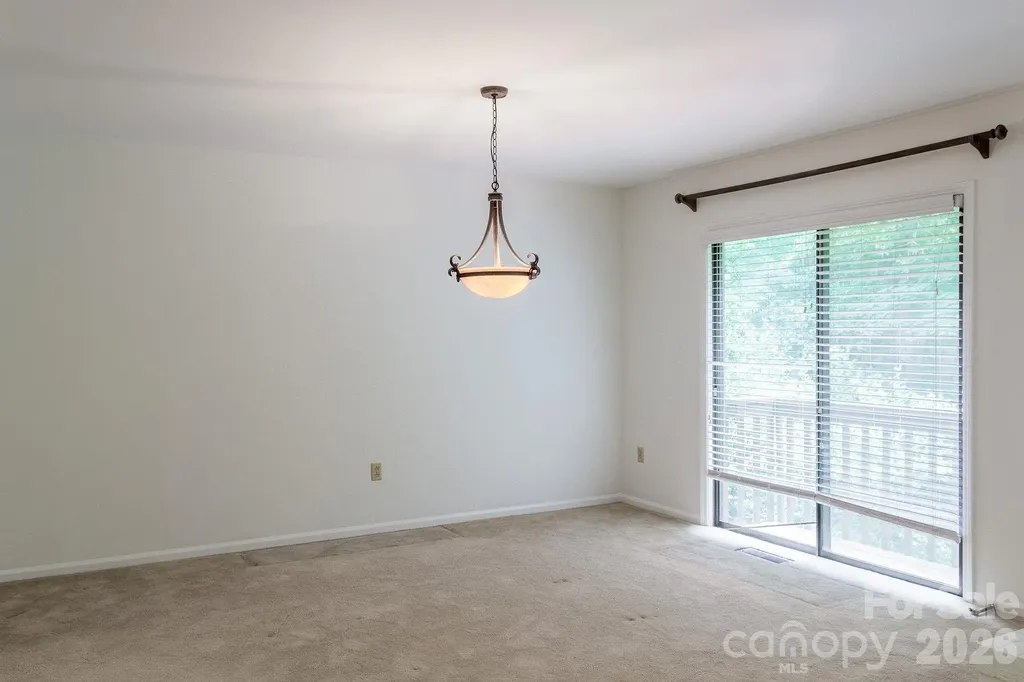 17 Knoll Drive Columbus NC 28722