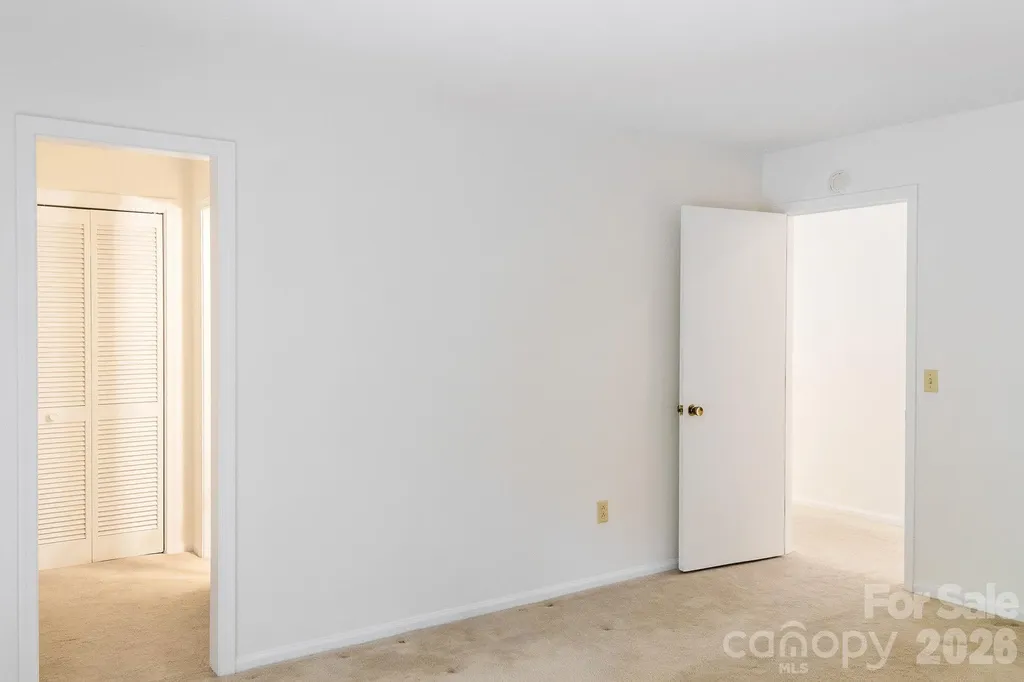 17 Knoll Drive Columbus NC 28722